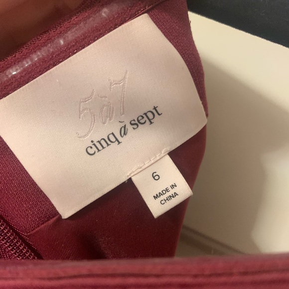 cinq a sept size 6 mini dress burgundy - Picture 4 of 5